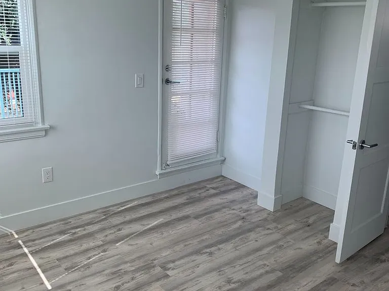 2156-2160 Earl Ave. Apts. — Photo 5