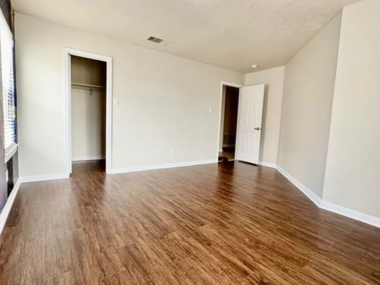 21115 Cape Coral — Photo 14