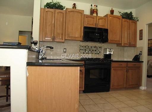 Kitchen (fully upgraded)