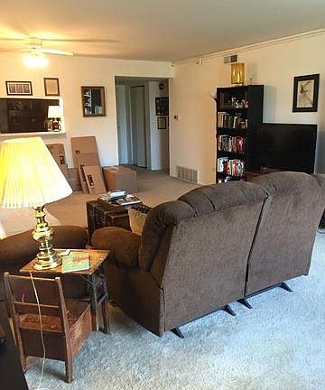 2nd image of 1145 N Sterling Ave Unit 202