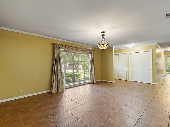 4th image of 7 Hill Terrace Pl