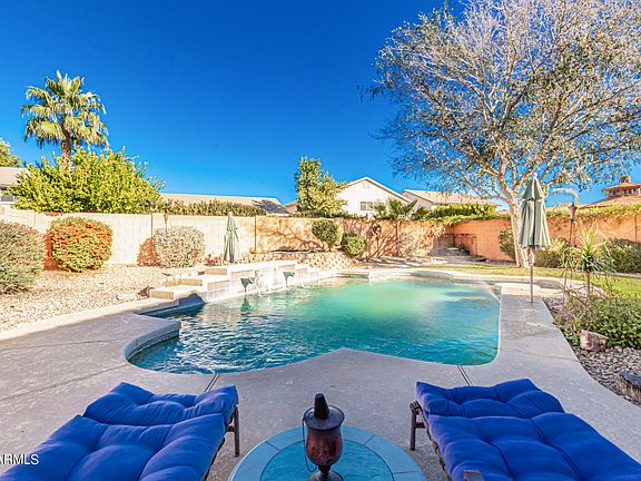 3rd image of 9066 W Mary Ann Drive