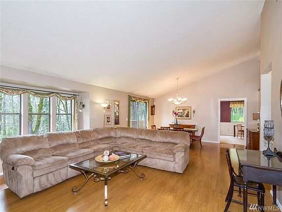 3rd image of 29919 108th Ave SE