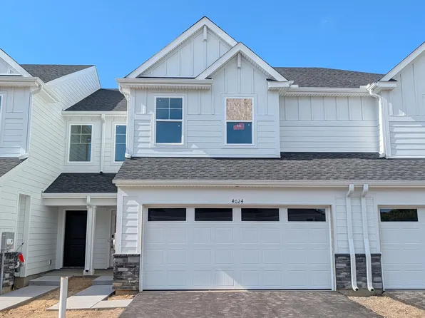 4024 Hayward Ave N, Oakdale, MN 55128
