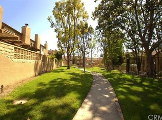688 Parkwood Ln, Pomona, CA 91767