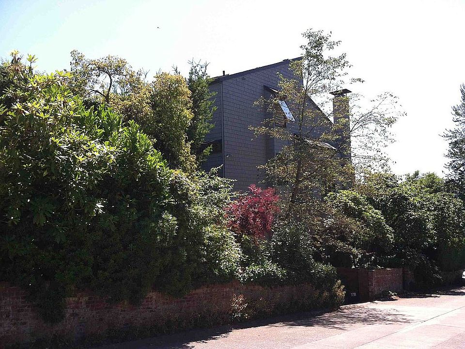1st image of 3905 NE Belvoir Pl