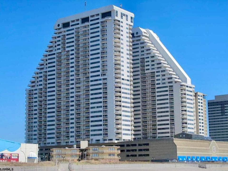 1st image of 3101 Boardwalk #1911