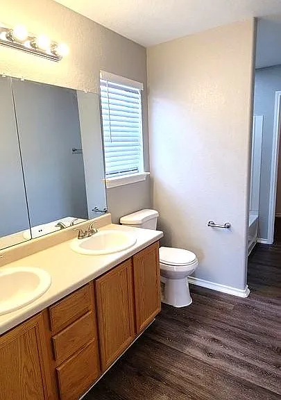 8506 Adams Hill Dr — Photo 12