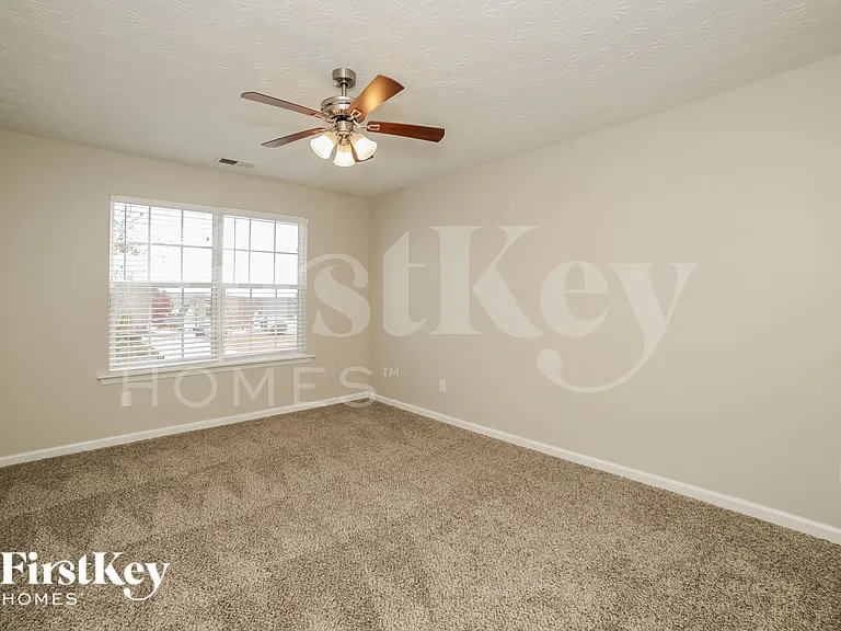 2046 Dartmoth Way — Photo 11