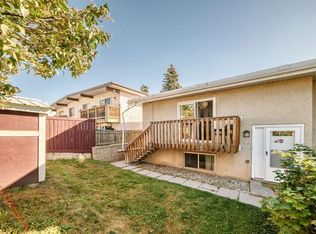 724D W Raynard Cres SE, Calgary, AB T2A 1X7