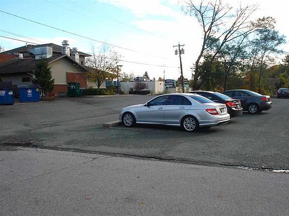 4th image of 1814 Western Ave