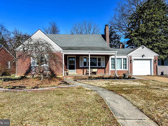 2nd image of 4607 Bailey Dr