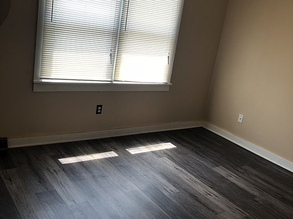 2nd image of 89 Meadow Green Dr
