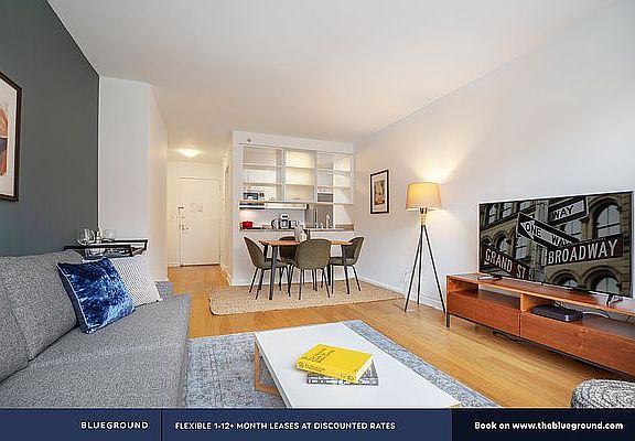 4th image of 500 W 56th St APT 521
