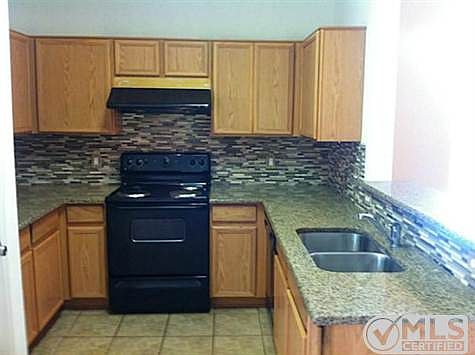 5th image of 2608 Tilden Dr