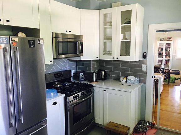 FULLY REMODELED KITCHEN
