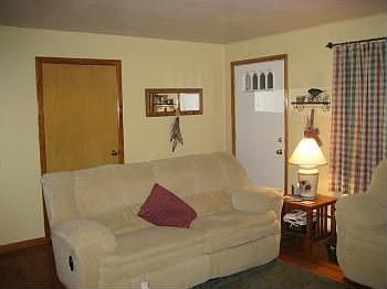 5th image of 312 Sharon Dr