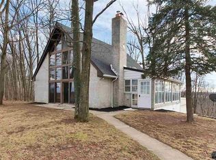 4235 Skyview Dr, Glenville, PA 17329