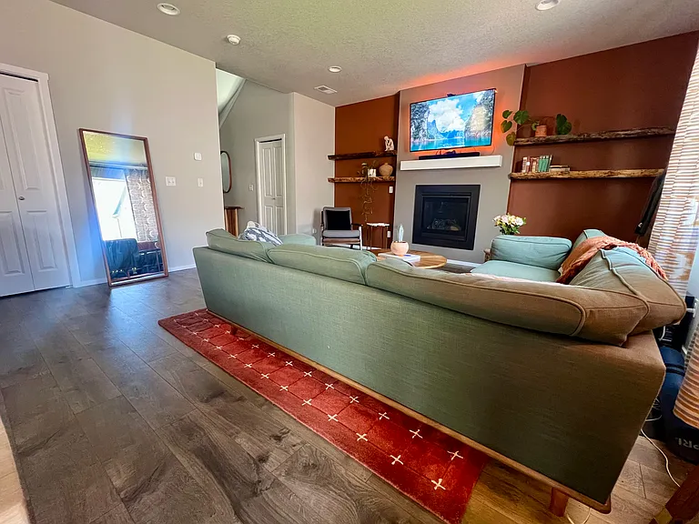 20508 SE Evian Ave — Photo 3