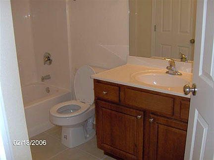 4th image of 5406-5408 Hunley Ct