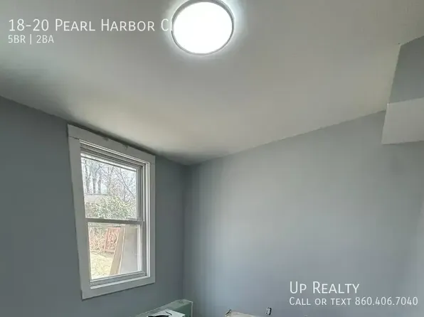 18-20 Pearl Harbor Cir, Bridgeport, CT 06610