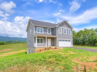 257 Green Tree Rd, Pembroke, VA 24136