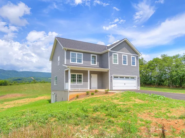 257 Green Tree Rd, Pembroke, VA 24136