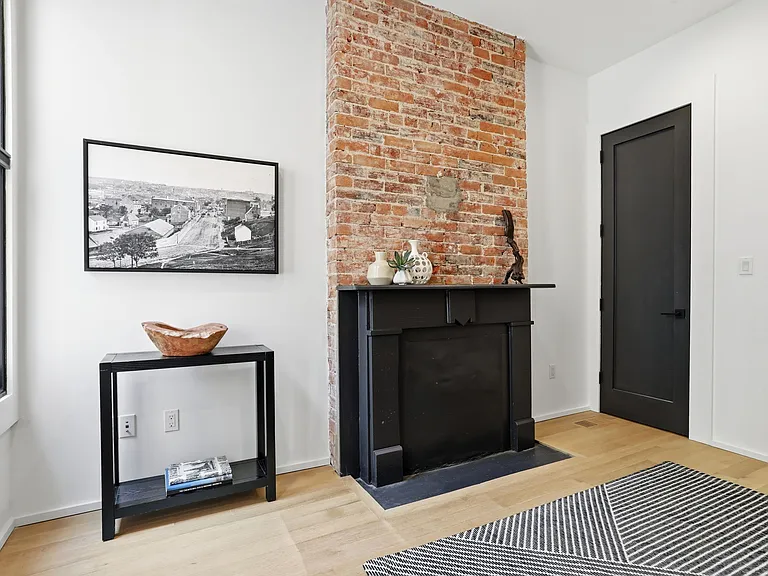 2608 E Broad St #2 — Photo 9