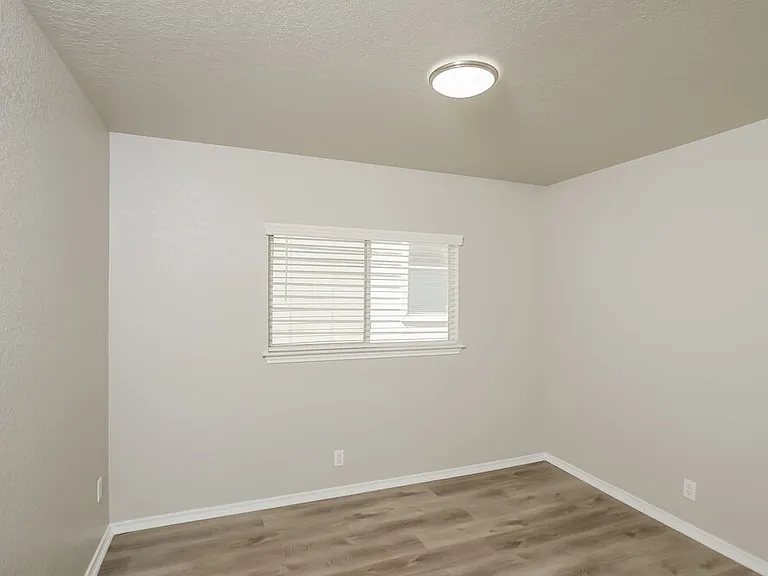 9122 Blazer Pl — Photo 15
