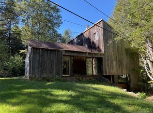 98 Eastwoods Rd, Pound Ridge, NY 10576