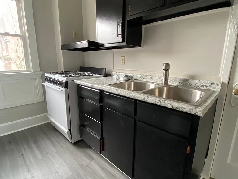 2365 Ravine St #5 — Photo 6