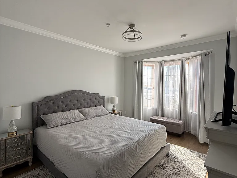 255 Broadway #303 — Photo 47