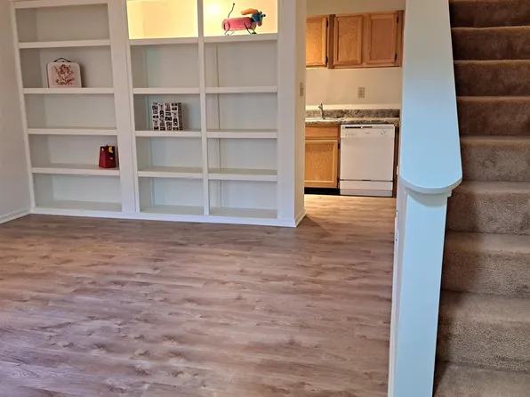 6824 Glenridge Dr APT H, Sandy Springs, GA 30328