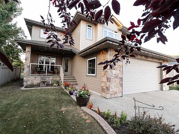 5th image of 74 Linksview Dr