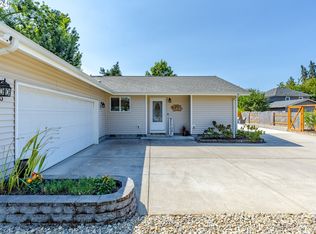 1000 S 4th St, Cottage Grove, OR 97424