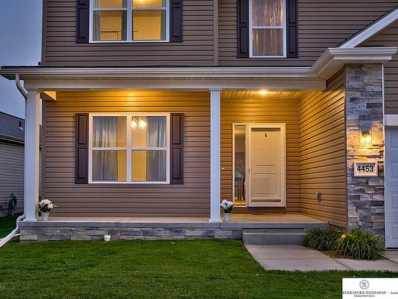 3rd image of 4453 Brook Dr