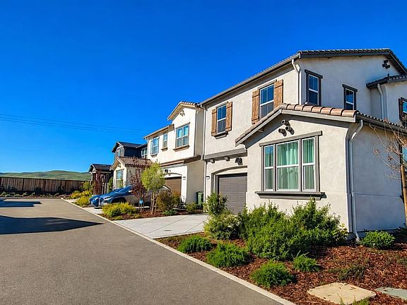 3rd image of 7313 Umberto Pl