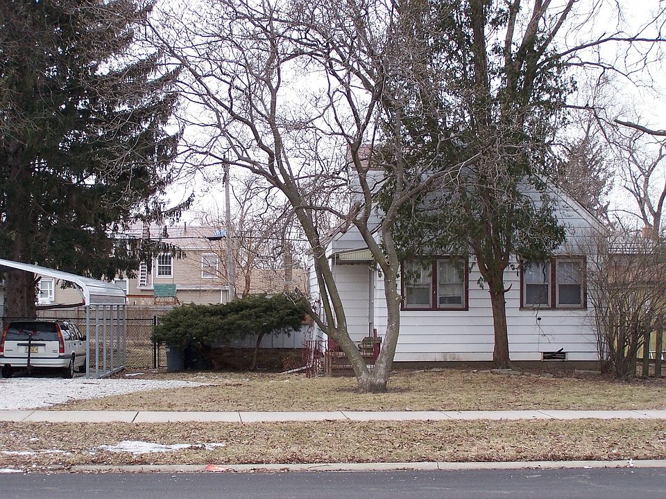 1st image of 9530 S McVicker Ave