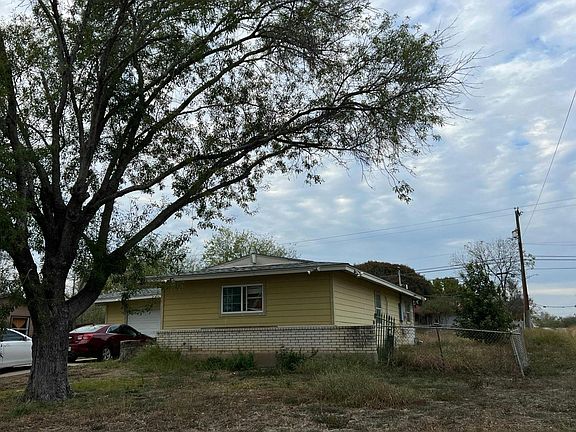 2nd image of 503 Rasa Dr