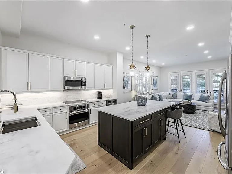 2630 Bolero Dr #2 — Photo 3