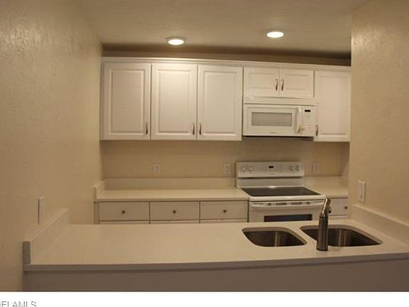 2nd image of 9380 Lennex Ln APT 703