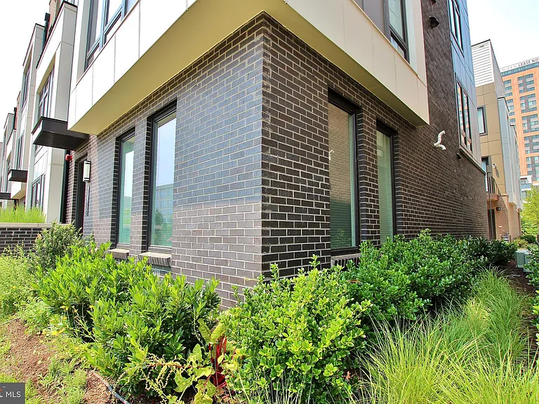 2815 Eisenhower Ave — Photo 33