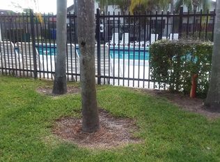 7909 Tam Oshanter Blvd, Pompano Beach, FL 33068