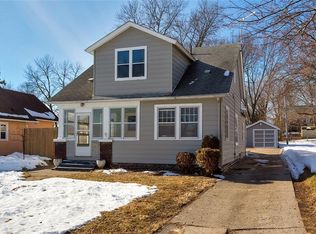 614 9th St, West Des Moines, IA 50265