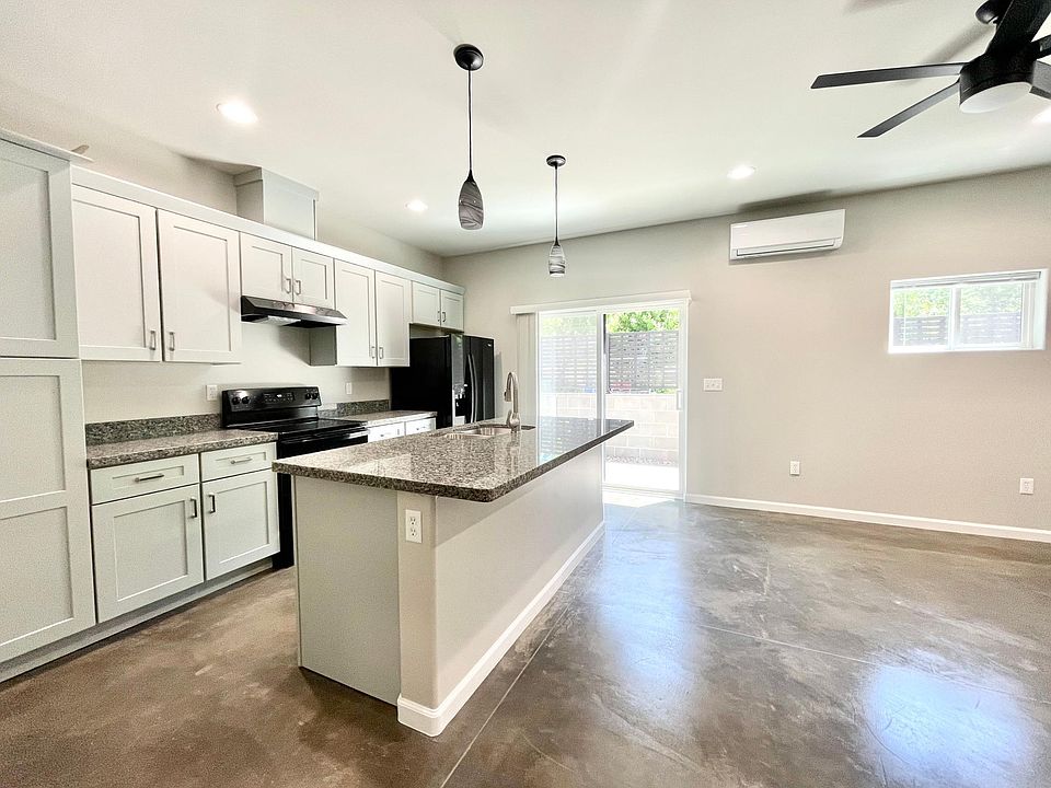 1st image of 720 N Walnut St #14