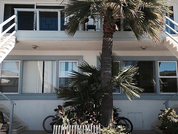3rd image of 342 Paseo De La Playa APT 6
