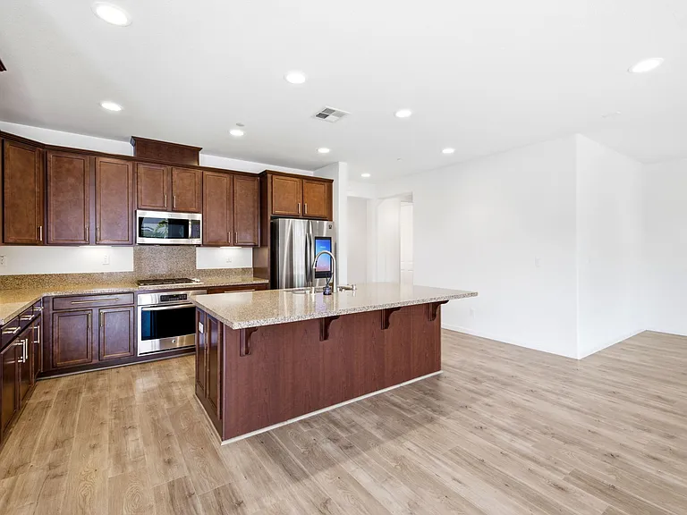 8600 Arcos Way — Photo 39