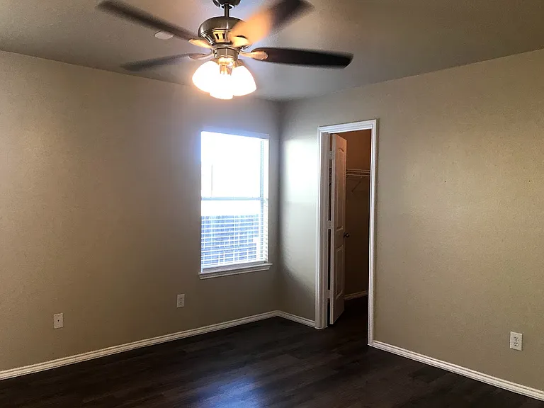 1864 Wickham Dr — Photo 11