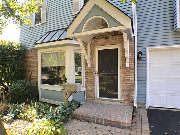 2nd image of 358 S Newbury Pl