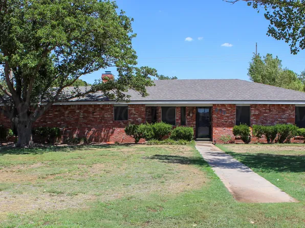 610 Pecan Ave, Panhandle, TX 79068
